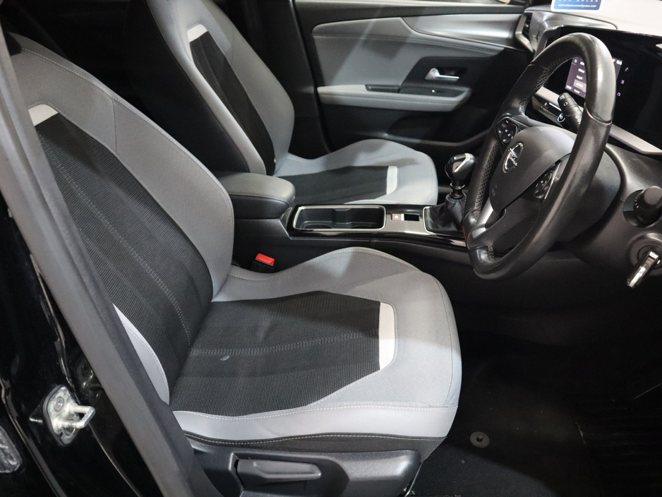 2023 Opel Mokka - image 24