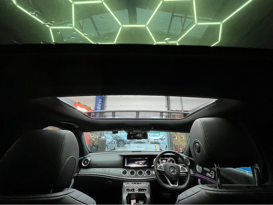 2018 Mercedes-Benz E Class 2018 MERCEDES-BENZ E350E AVANTGARDE SPORTS 2.0 AUTOMATIC / CRUISE CONTROL / 360° PARKING CAMERA / ELECTRIC MEMORY & HEATED SEATS / PADDLE SHIFTERS / PANORAMIC SUNROOF / HEATED REAR SEATS