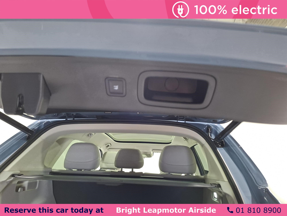 2026 Leapmotor B10 - image 22