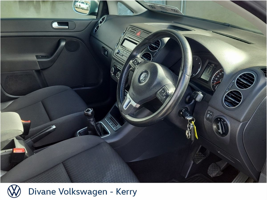 2012 Volkswagen Golf Plus - image 8