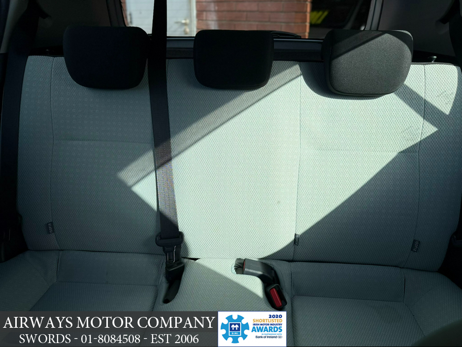 2020 Toyota Aqua - image 16