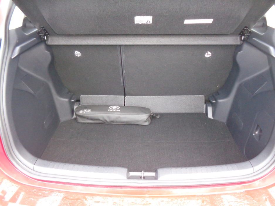 2022 Toyota Yaris 1.0 Luna 4DR