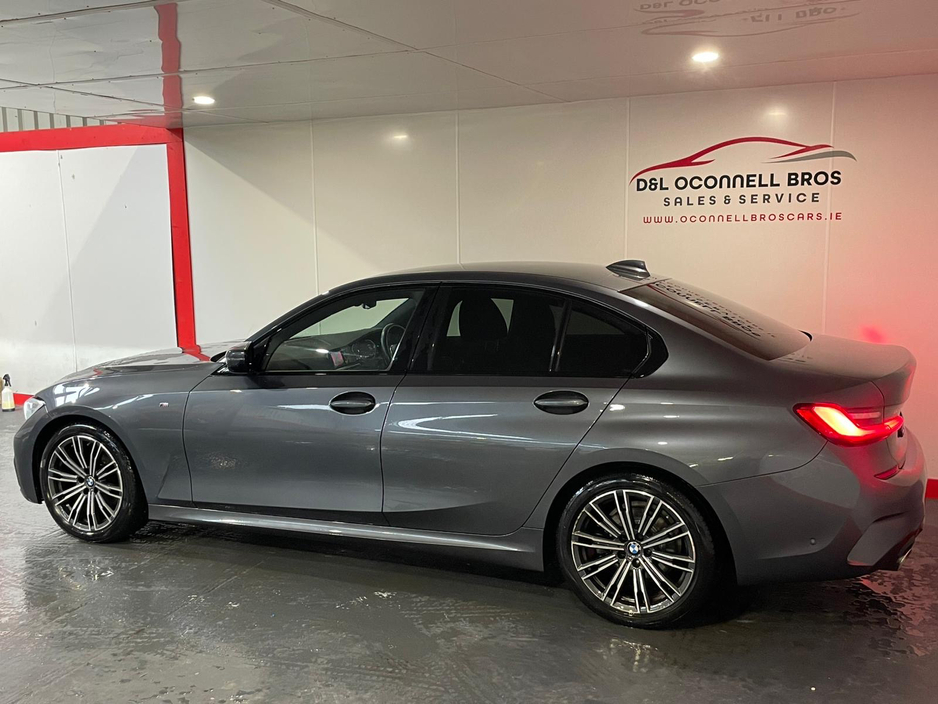 2021 BMW 3 Series - image 14