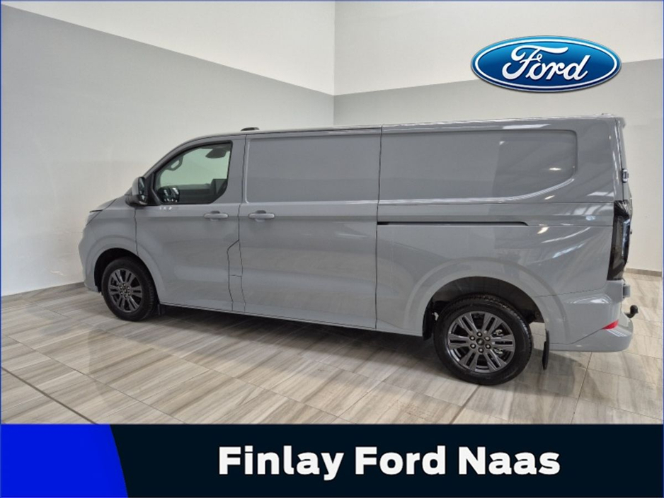 2026 Ford Transit Custom 150PS Limited LWB FWD Manual €40,974