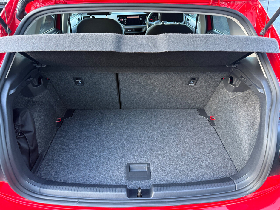 2018 Volkswagen Polo - image 24