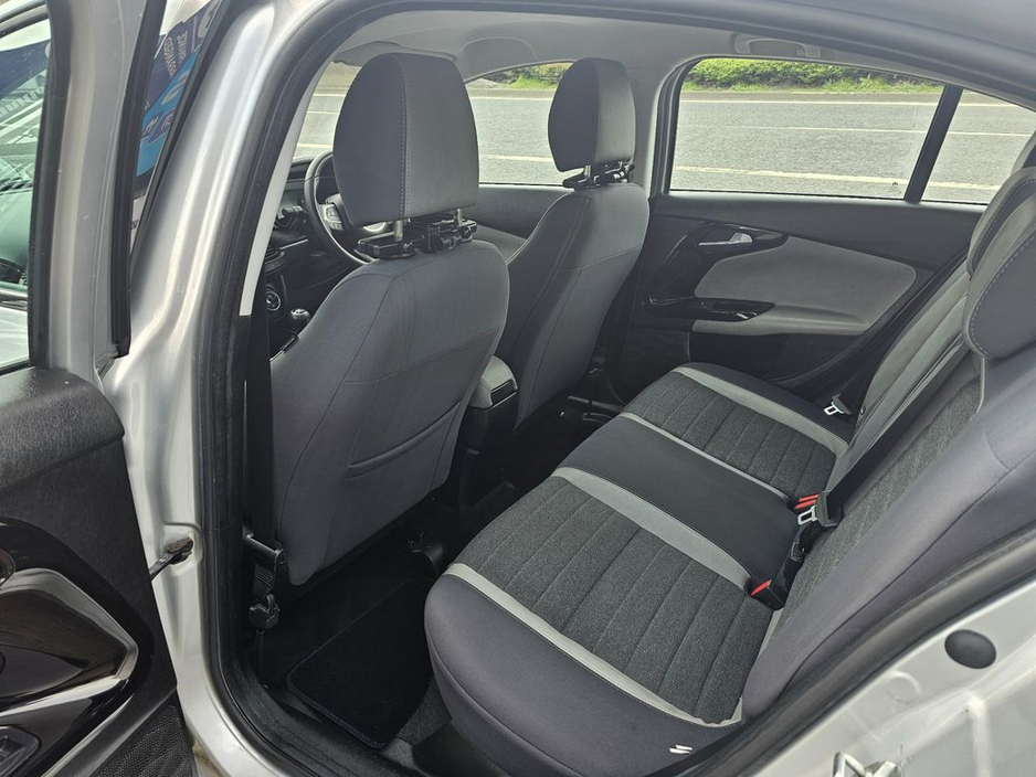 2017 Fiat Tipo - image 26