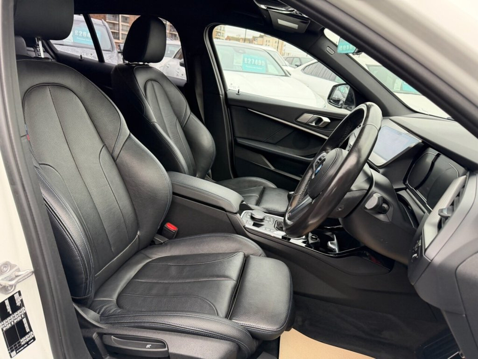 2020 BMW 1 Series - image 17