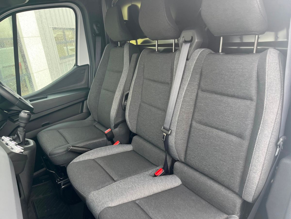 2026 Renault Master - image 8