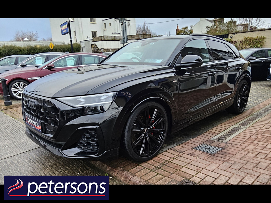 2025 Audi Q8 490PS QUATTRO S-LINE AUTOMATIC - PANORAMIC ROOF €104,950
