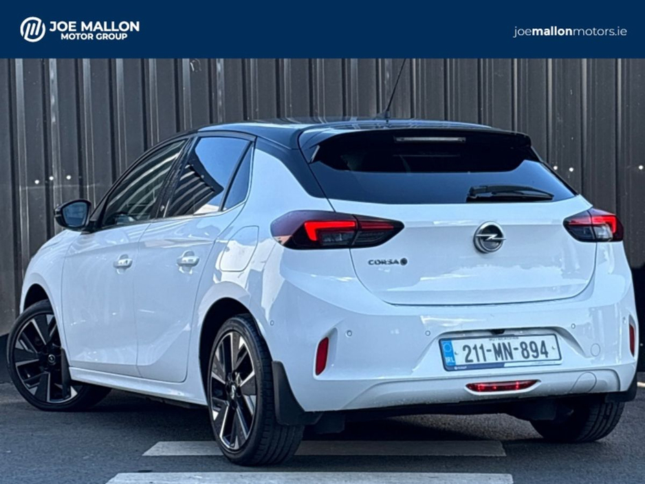 2021 Opel Corsa - image 2