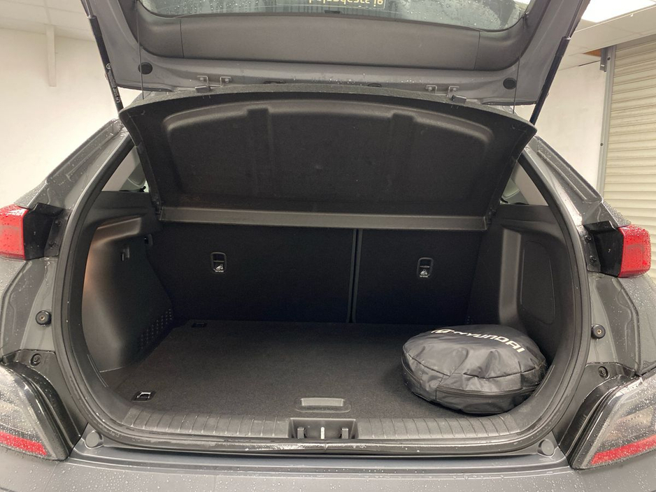 2023 Hyundai Kona - image 9