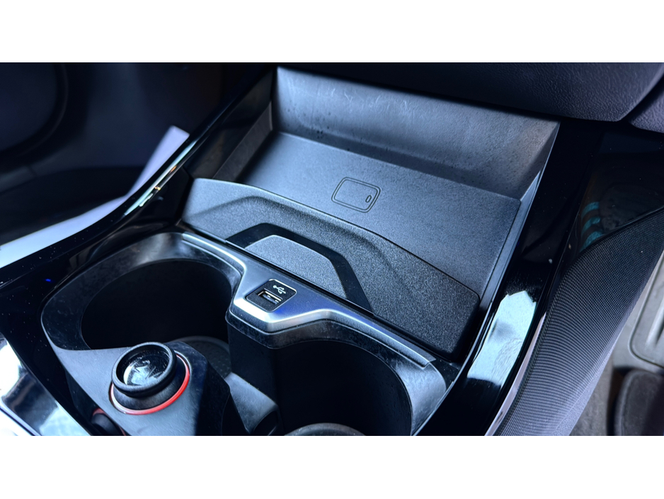 2020 BMW 2 Series - image 26