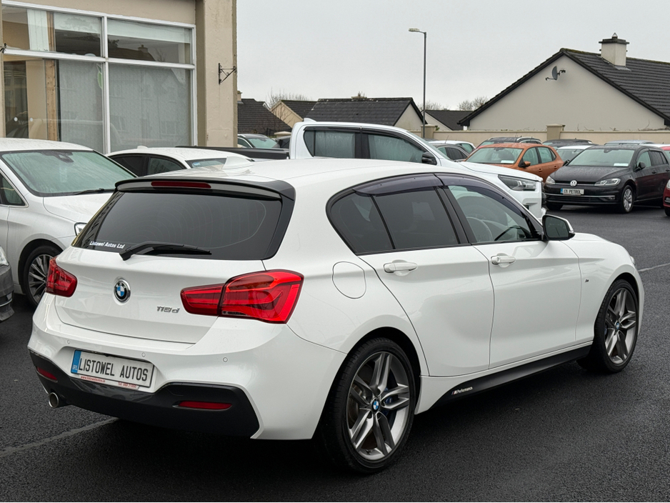 2017 BMW 1 Series 118D M SPORT * COMES WITH 2 YEAR NEW NCT, SERVICE BOOK PRESENT WITH 4 SERVICE STAMPS, REAR VIEW CAMERA, PARKING SENSORS  REAR, APPLE CARPLAY//ANDROID AUTO, ISOFIX CHILD SEAT ANCHOR POINTS* €18,950