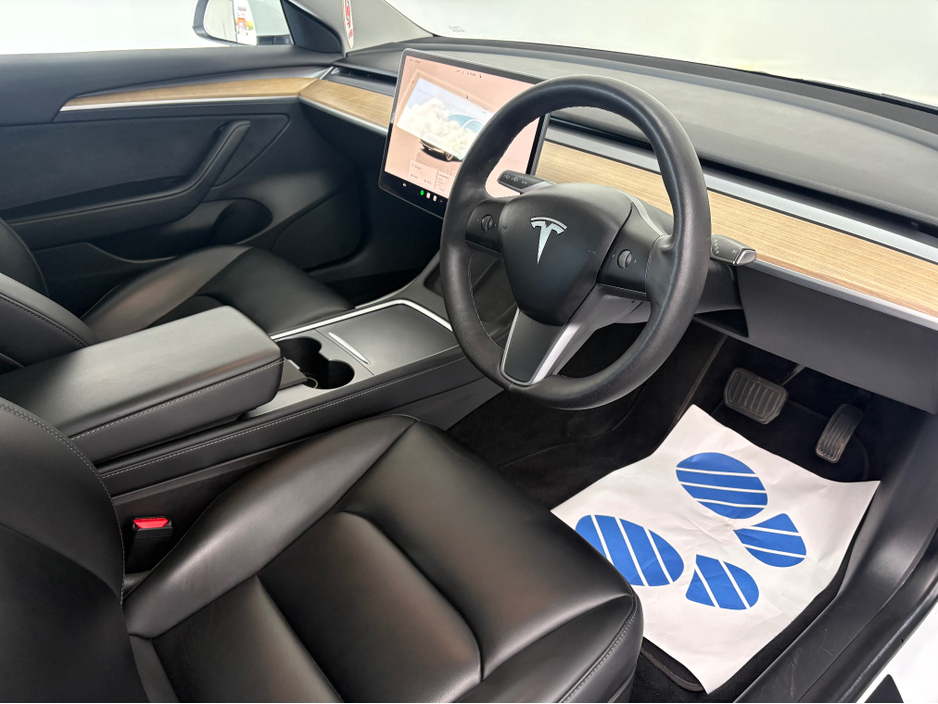 2022 Tesla Model 3 - image 19