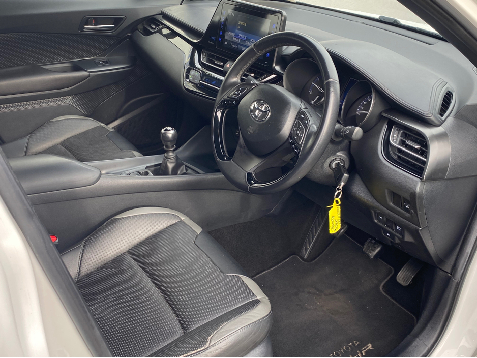 2017 Toyota C-HR 1.2T LUNA 5Dr FULL. BLACK LEATHER INTERIOR  Nct 1/27 €14,995