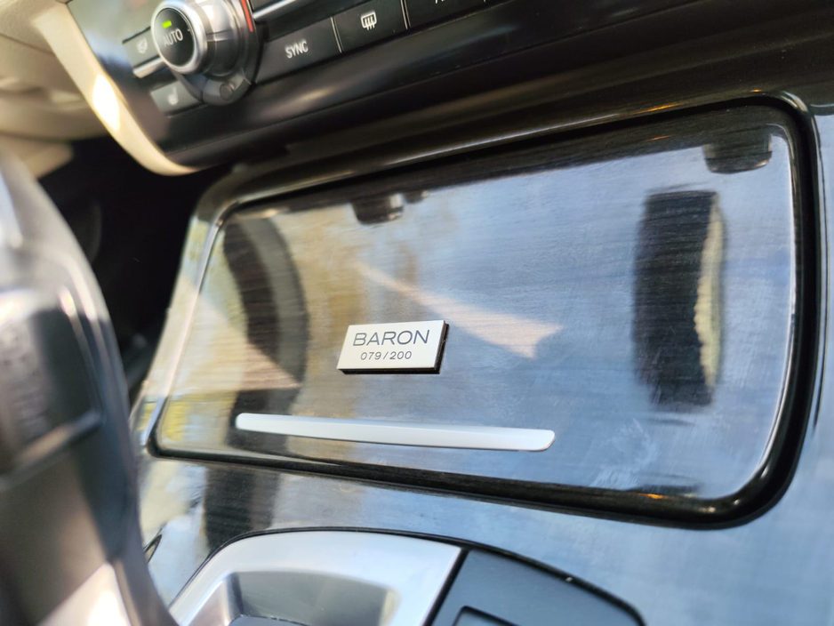 2016 BMW 5 Series - image 17