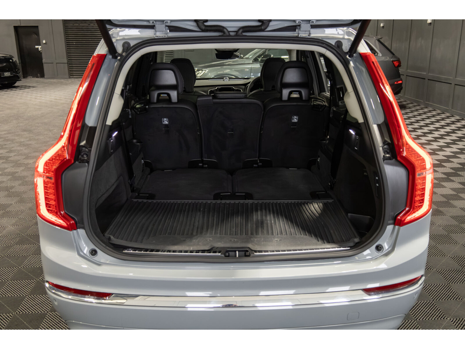 2024 Volvo XC90 - image 13