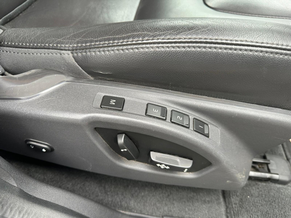 2016 Volvo XC60 - image 21