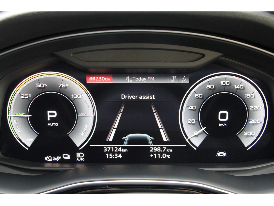 2023 Audi Q8 - image 23