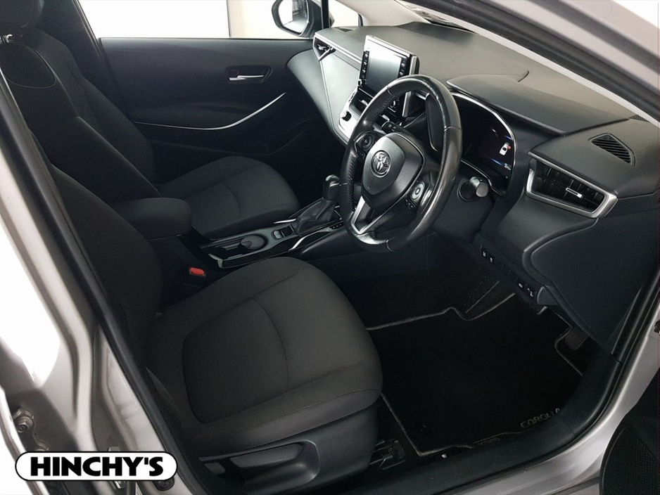 2020 Toyota Corolla - image 6