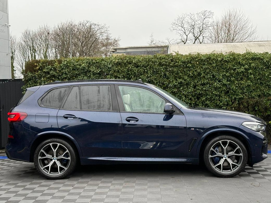 2022 BMW X5 M-SPORT PRO XDRIVE30d * HUGE SPEC * // OPENING PAN ROOF // SERVICE HISTORY // COMFORT PACKAGE €69,900