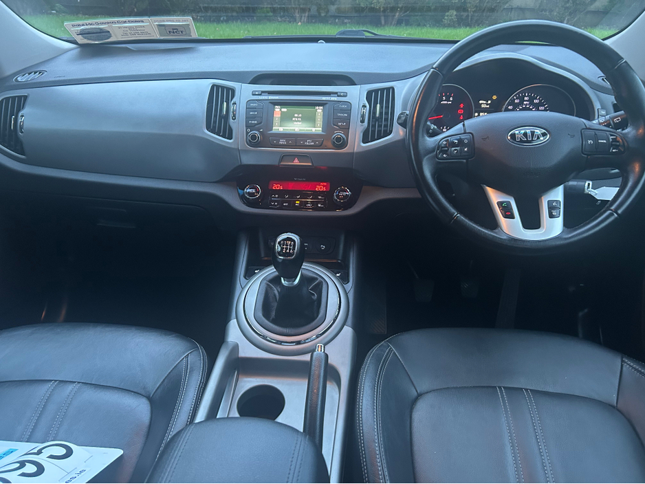 2016 Kia Sportage 3 ISG 114BHP 5DR**//**BLACK LEATHER INTERIOR WITH HEATED FRONT SEATS**//**SUNROOF**//**CRUISE CONTROL**//**REVERSING CAMERA**//**WARRANTY!!!! €11,995