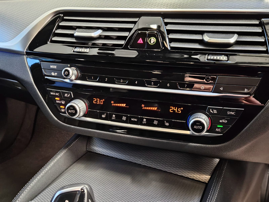 2020 BMW 5 Series 530e M Sport €31,950