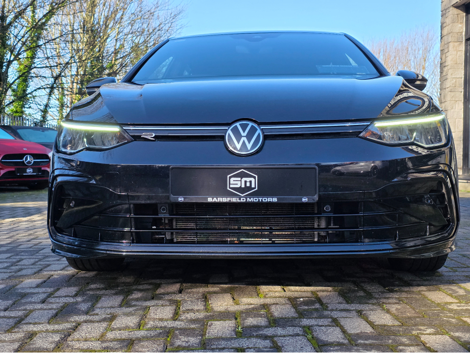 2024 Volkswagen Golf - image 6