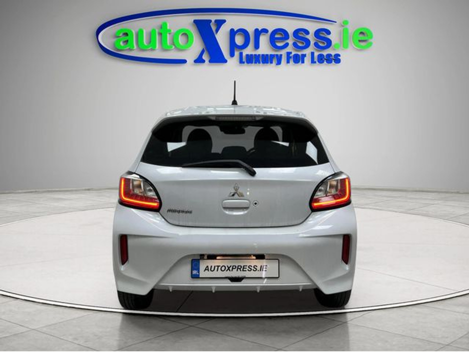 2022 Mitsubishi Mirage - image 9