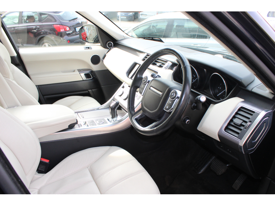 2016 Land Rover Range Rover Sport - image 7