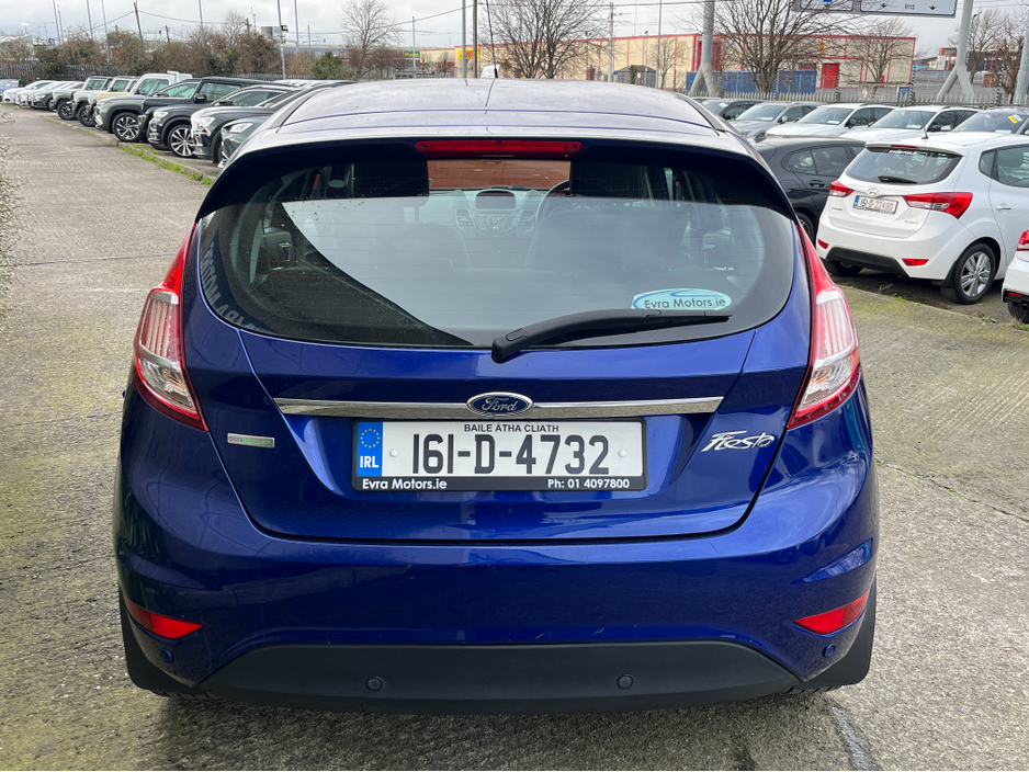 2016 Ford Fiesta - image 7