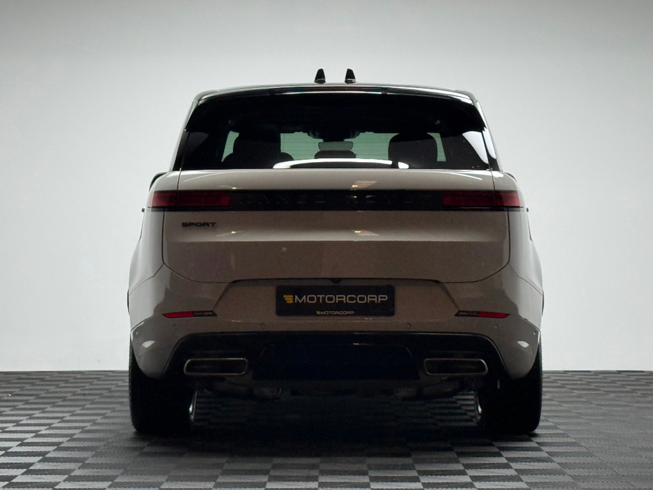 2026 Land Rover Range Rover Sport 261 (2026) RANGE ROVER SPORT EDITION €137,990