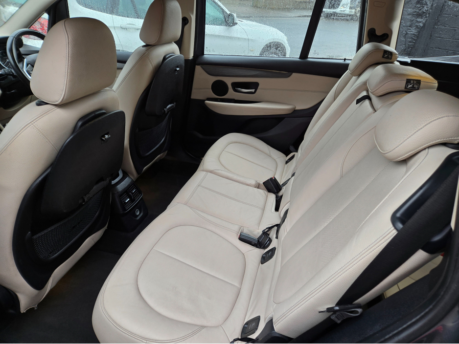 2016 BMW 2 Series Gran Tourer - image 3