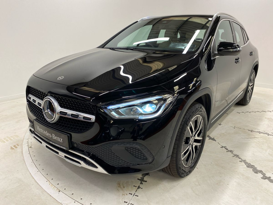 2022 Mercedes-Benz GLA Class - image 12