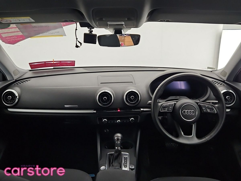 2018 Audi A3 - image 11