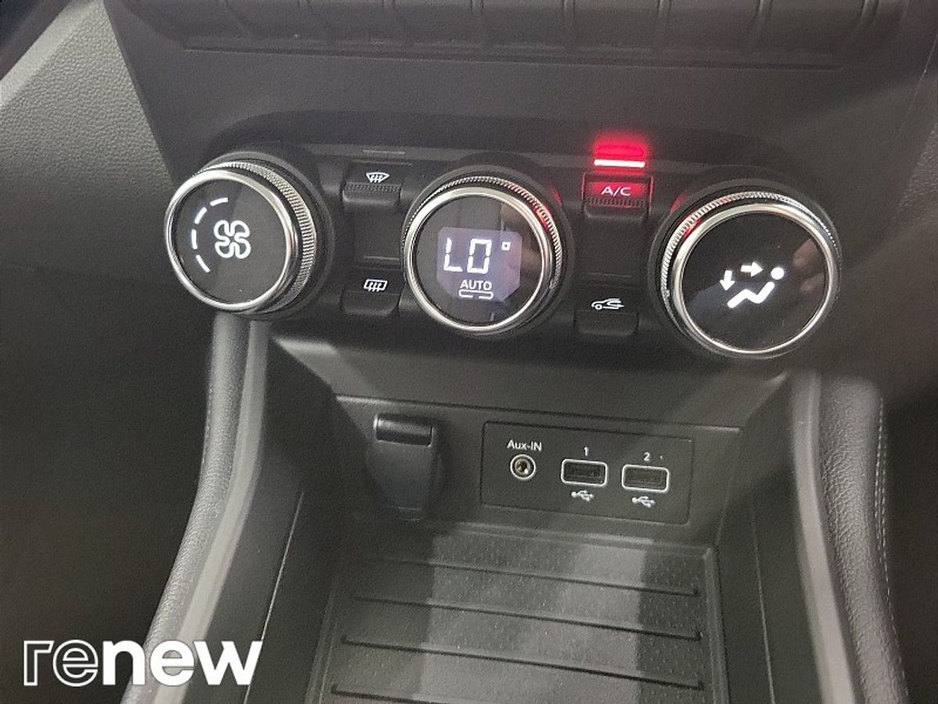 2022 Renault Zoe "Automatic" "Electric Vehicle" "Parking Sensors" "50KW Battery" Sat Nav" "Touch Screen Dispplay" €13,995