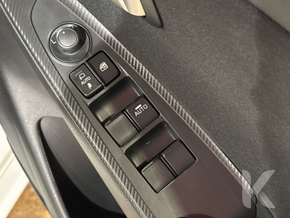 2017 Mazda Demio AUTOMATIC 1.3L SKYACTIV - A/C HEATING CONTROLS €11,950