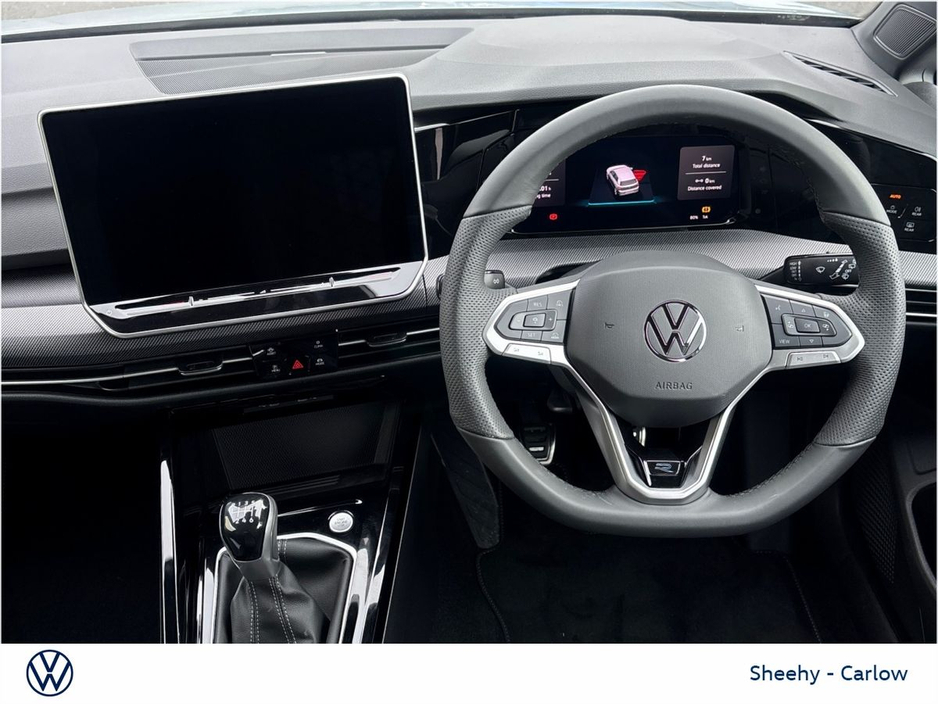 2026 Volkswagen Golf - image 2