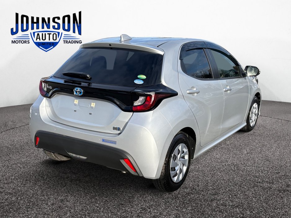 2020 Toyota Yaris - image 6
