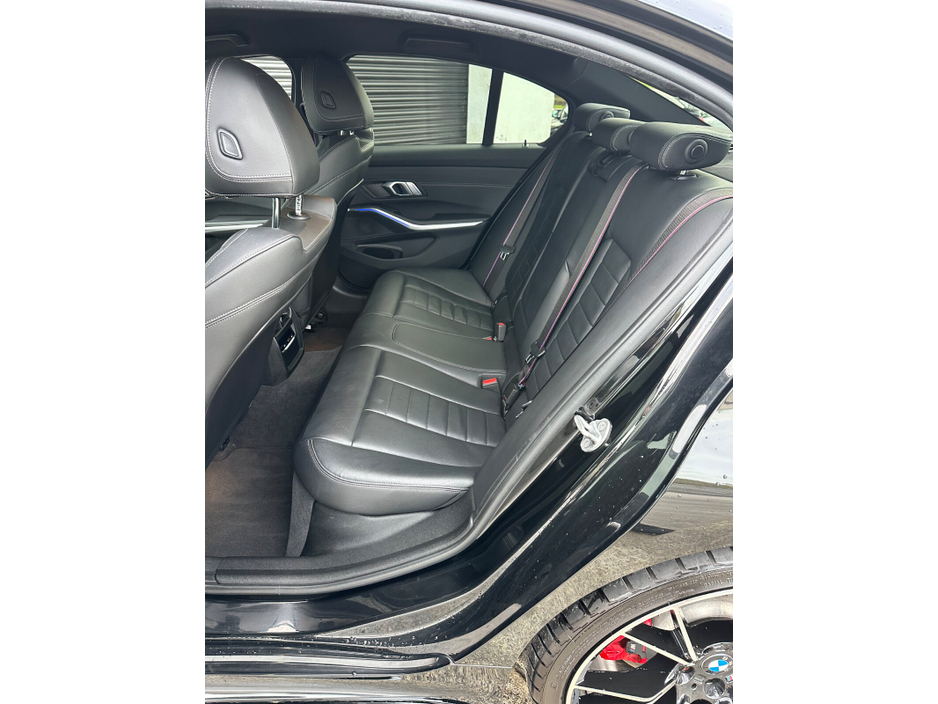 2021 BMW 3 Series  €35,995