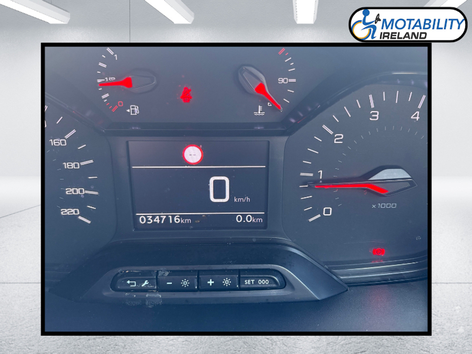 2024 Peugeot Rifter - image 13