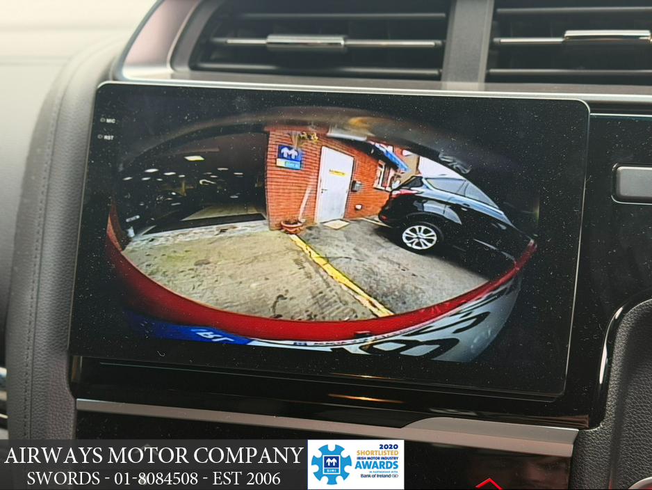 2018 Honda Fit - image 4