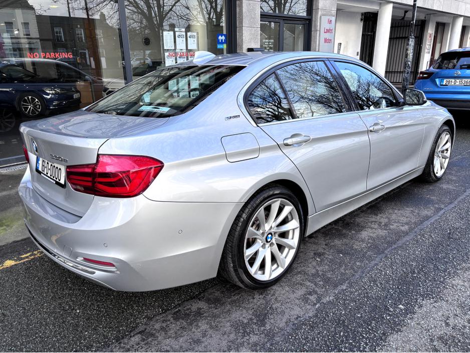 2016 BMW 3 Series 330e LUXURY SALOON €19,950