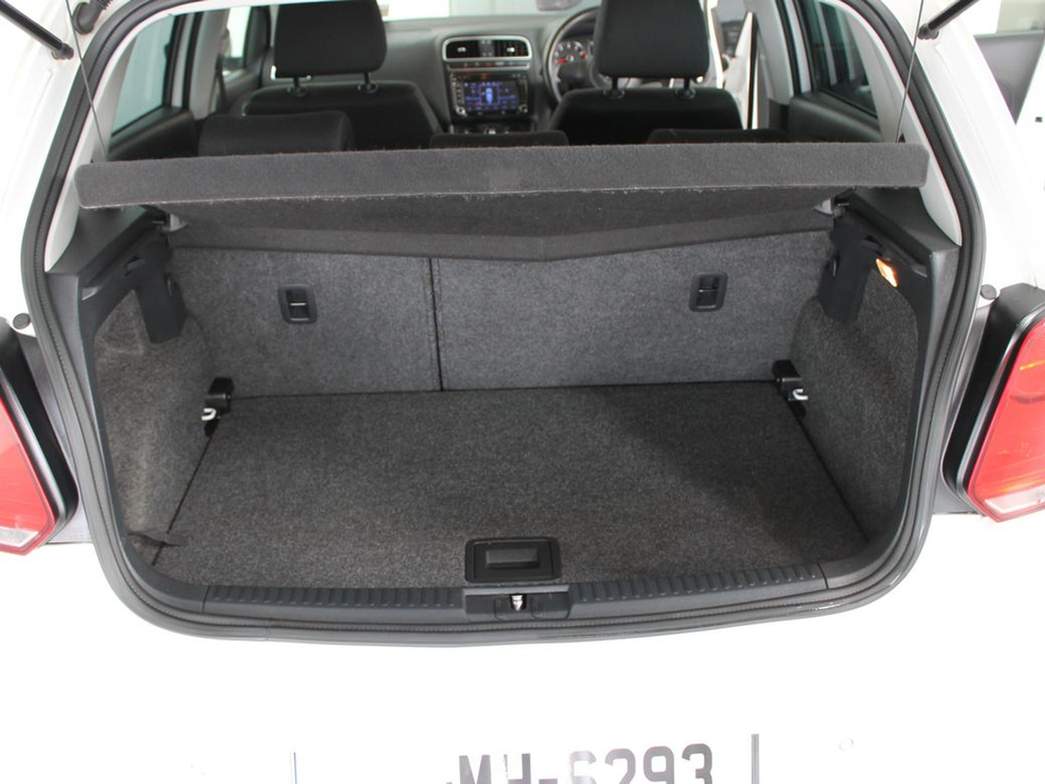 2012 Volkswagen Polo - image 14