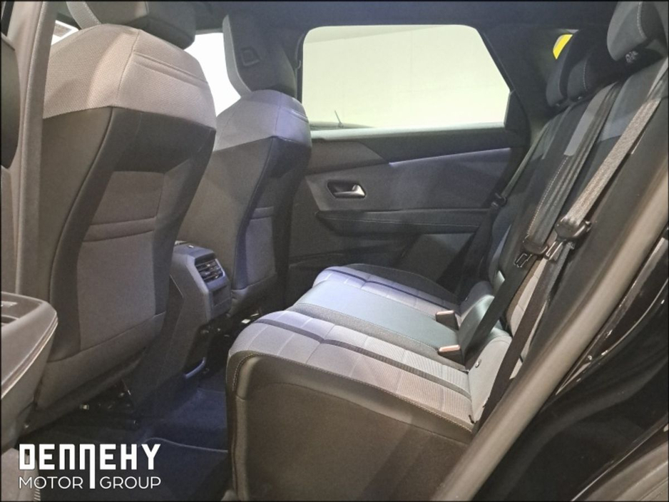 2025 Opel Grandland - image 13