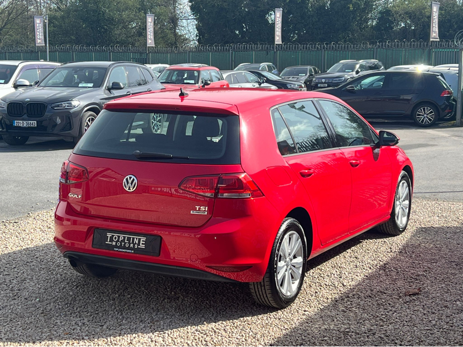 2015 Volkswagen Golf - image 12