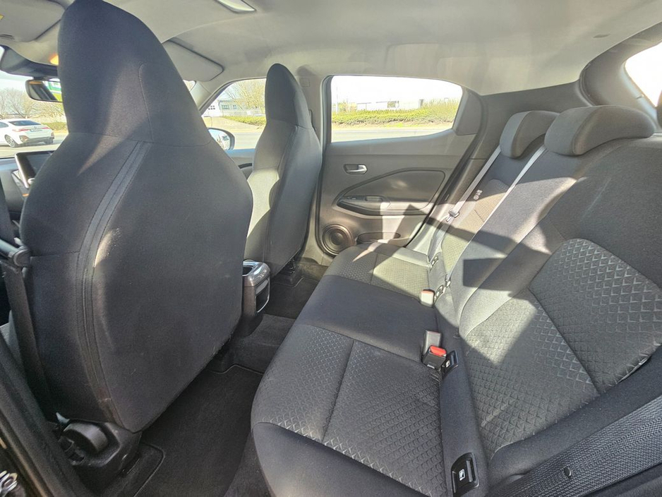 2022 Nissan Juke - image 14