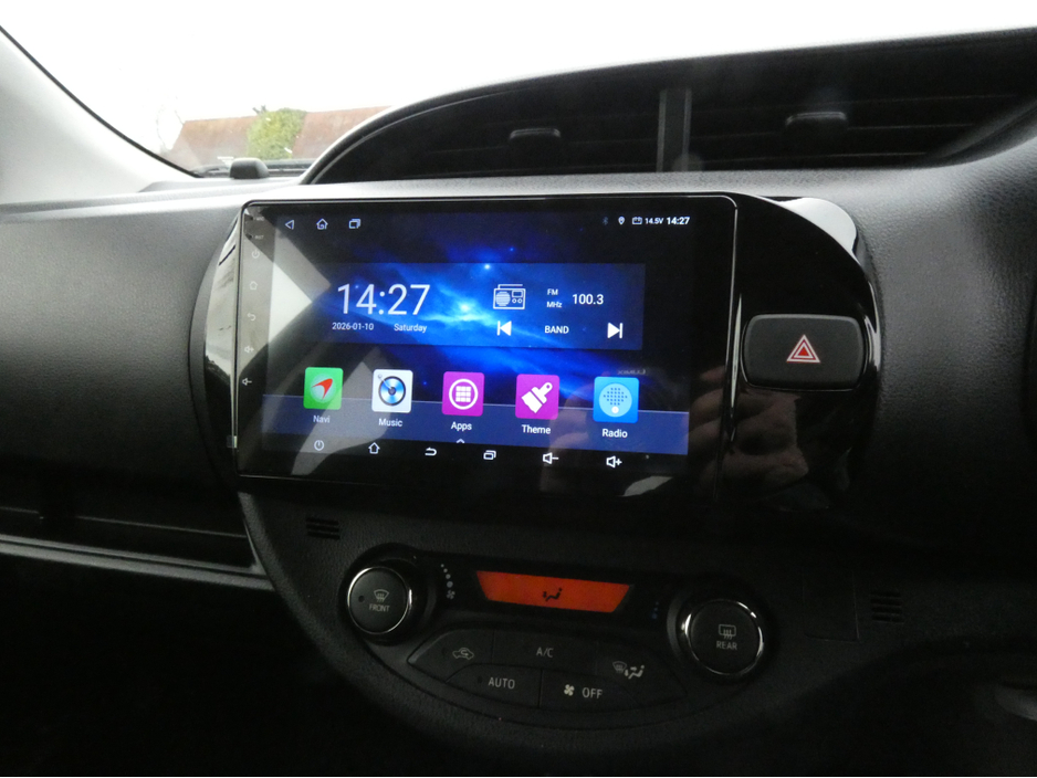 2017 Toyota Vitz 1.5 AUTO HYBRID LOW MILEAGE €11,750