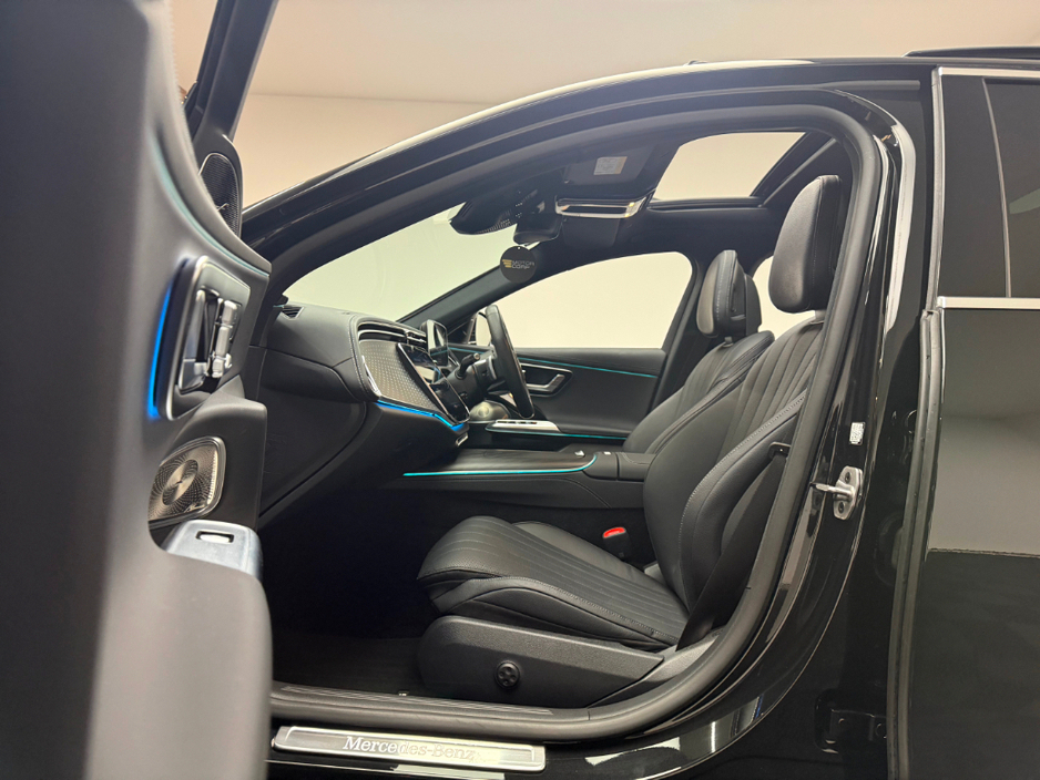 2025 Mercedes-Benz E Class E220D AMG LINE PREMIUM *PAN ROOF* €79,990