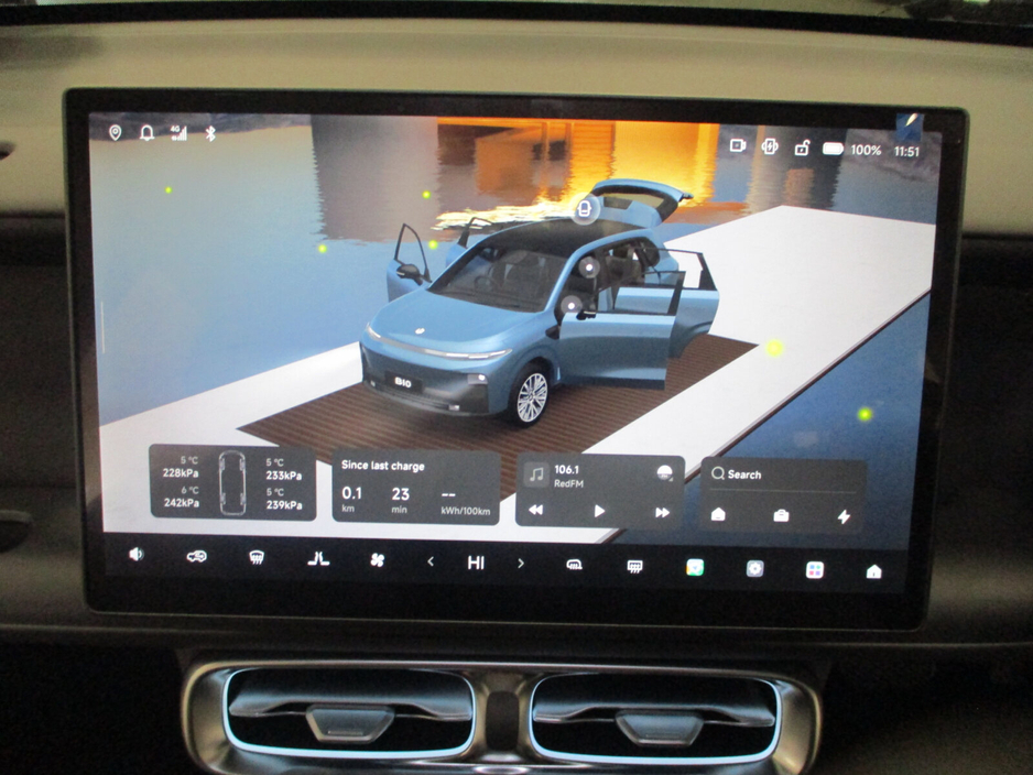 2026 Leapmotor B10 - image 24